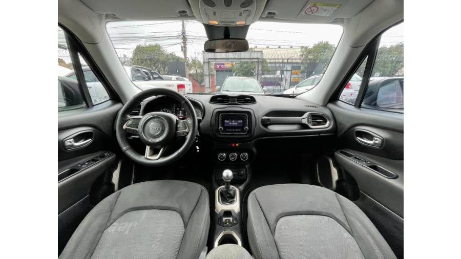 JEEP - RENEGADE - 2016/2016 - Preta - R$ 72.900,00