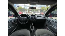 RENAULT - CLIO - 2014/2014 - Vermelha - R$ 27.900,00