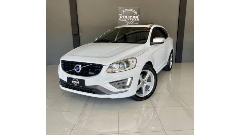 VOLVO - XC60 - 2015/2015 - Branca - R$ 91.900,00