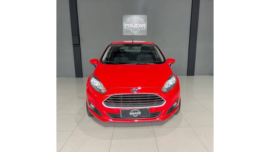 FORD - FIESTA - 2013/2014 - Vermelha - R$ 42.900,00