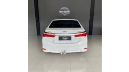 TOYOTA - COROLLA - 2015/2016 - Branca - R$ 85.900,00