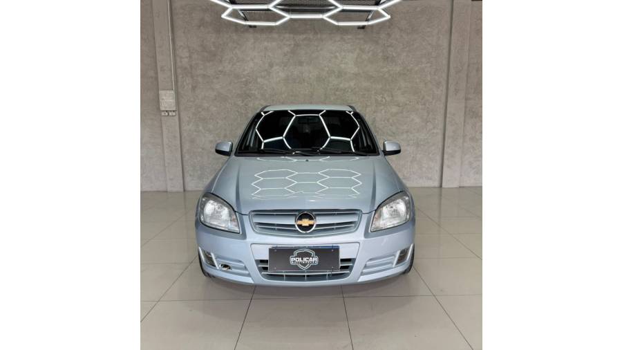 CHEVROLET - CELTA - 2011/2011 - Prata - R$ 27.900,00