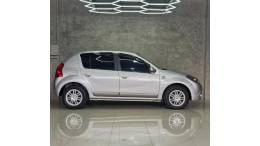 RENAULT - SANDERO - 2010/2010 - Prata - R$ 28.900,00