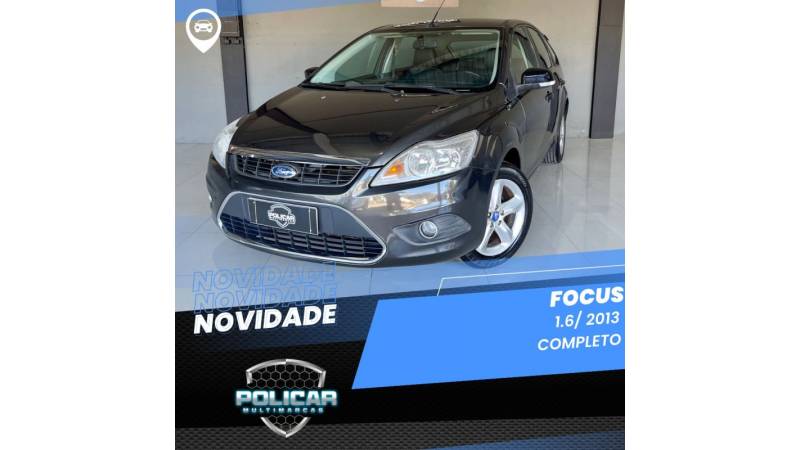 FORD - FOCUS - 2012/2013 - Cinza - R$ 40.900,00