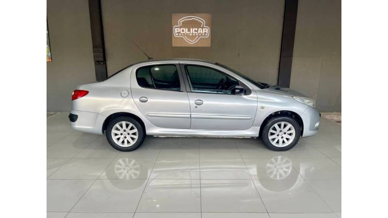 PEUGEOT - 207 - 2010/2010 - Prata - R$ 22.900,00