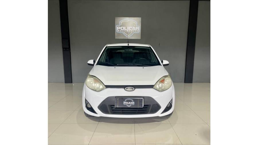 FORD - FIESTA - 2010/2011 - Branca - R$ 29.900,00