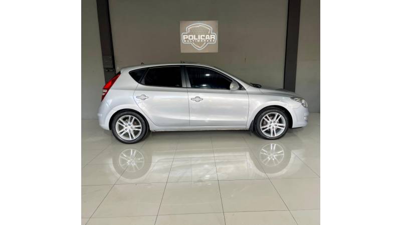 HYUNDAI - I30 - 2009/2010 - Prata - R$ 47.900,00