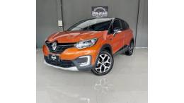 RENAULT - CAPTUR - 2017/2018 - Laranja - R$ 72.900,00