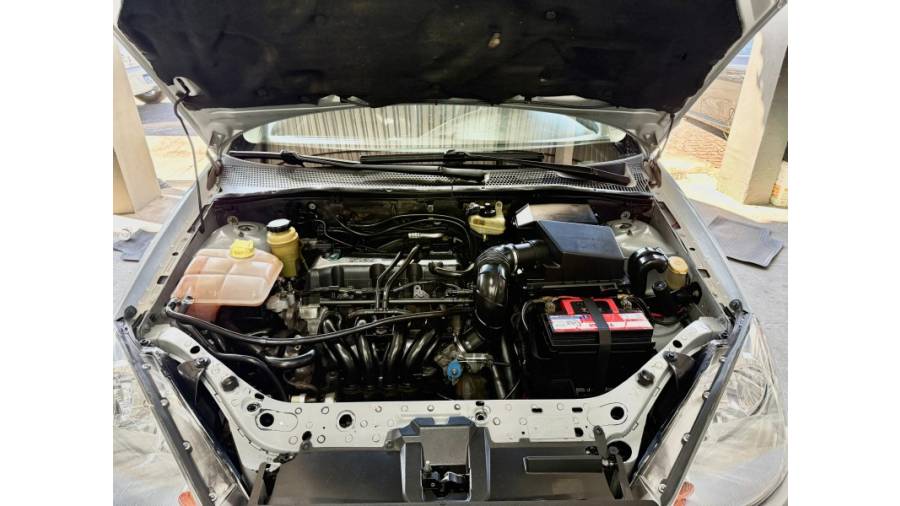 FORD - FOCUS - 2005/2005 - Prata - R$ 24.900,00