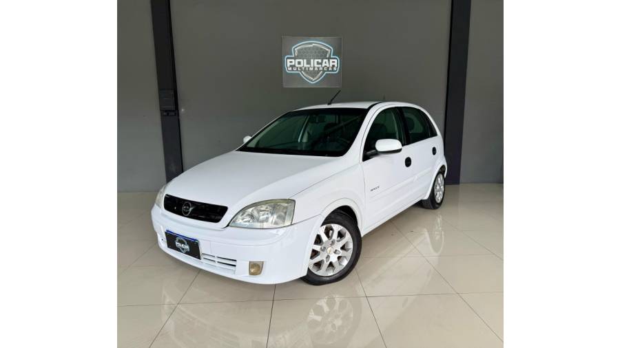 CHEVROLET - CORSA - 2005/2005 - Branca - R$ 24.900,00